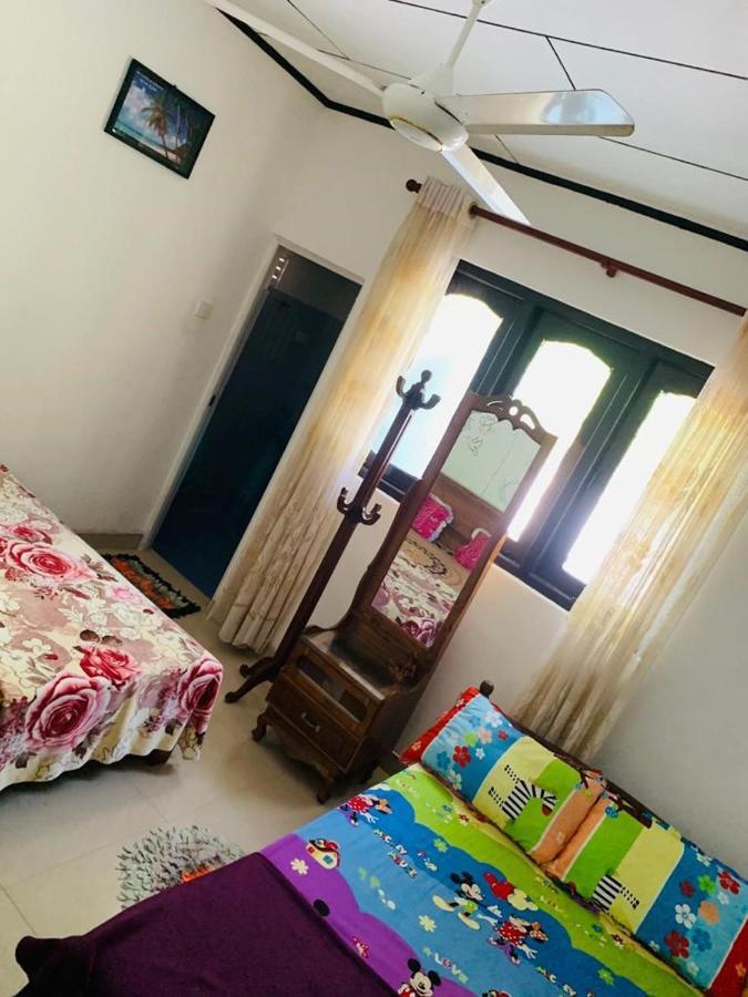 Induruwa Villa Bentota Buitenkant foto